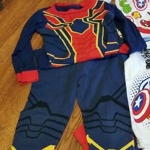 3T lot of six marvel pajamas, long sleeves